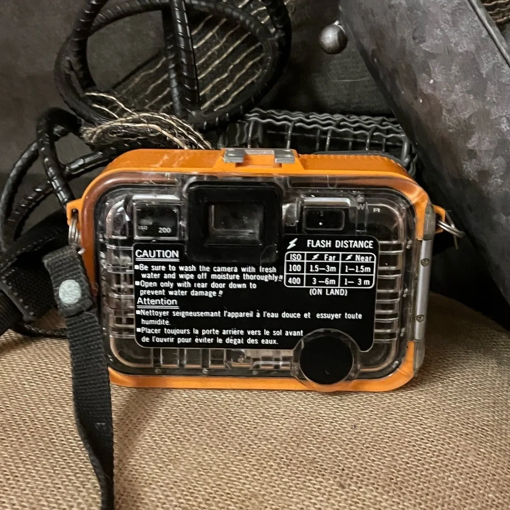 Vintage Hanimex Amphibian 110 Camera